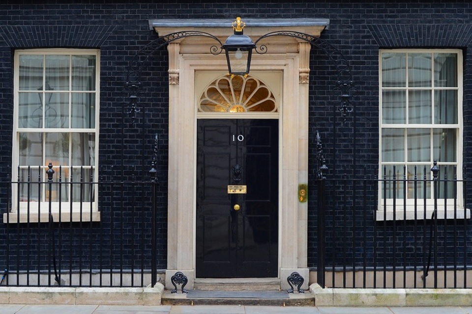UK: PM call with President Macron: 4 March 2022