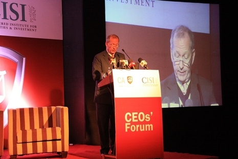 Alan Yarrow speaking at CEO Breakfast held in Colombo on 19 May, 2015.