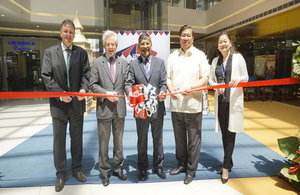 L-R: Mike Moon (DIT Manila Director), Richard Graham (Trade Envoy), Asif Ahmad (British Ambassador to the Philippines), Senator Frank Drilon