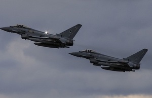 Jets flying