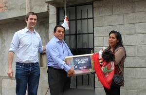 Embajada Británica presenta un innovador modelo de vivienda sostenible para familias de bajos ingresos