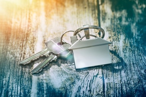 Keys and house