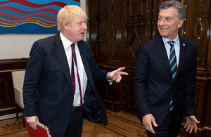 FS Johnson meets with President Macri.