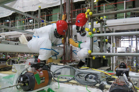 Teams from Sellafield Ltd and supply chain companies recently transferred the first batch of radioactive liquor using a network of heavily shielded pipes