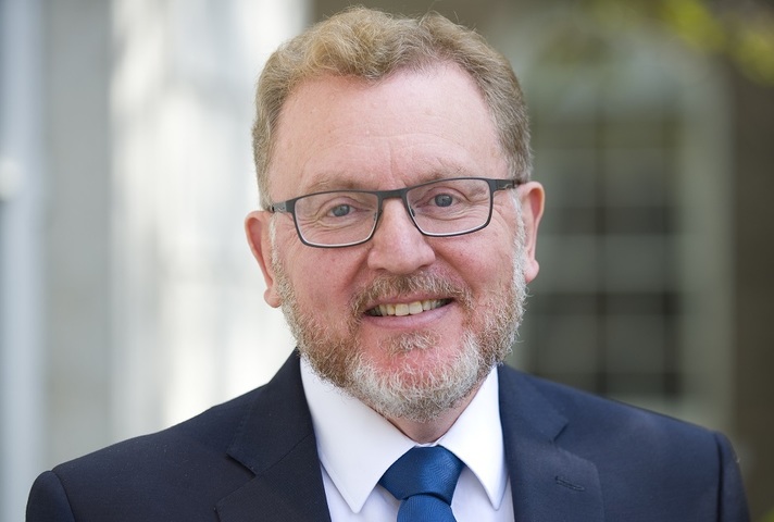 Mr Mundell