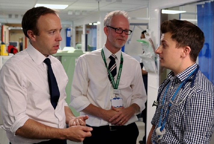 Matt Hancock talking to hospital staff
