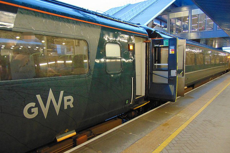 A stationary High Speed Train (Image courtesy of GWR)