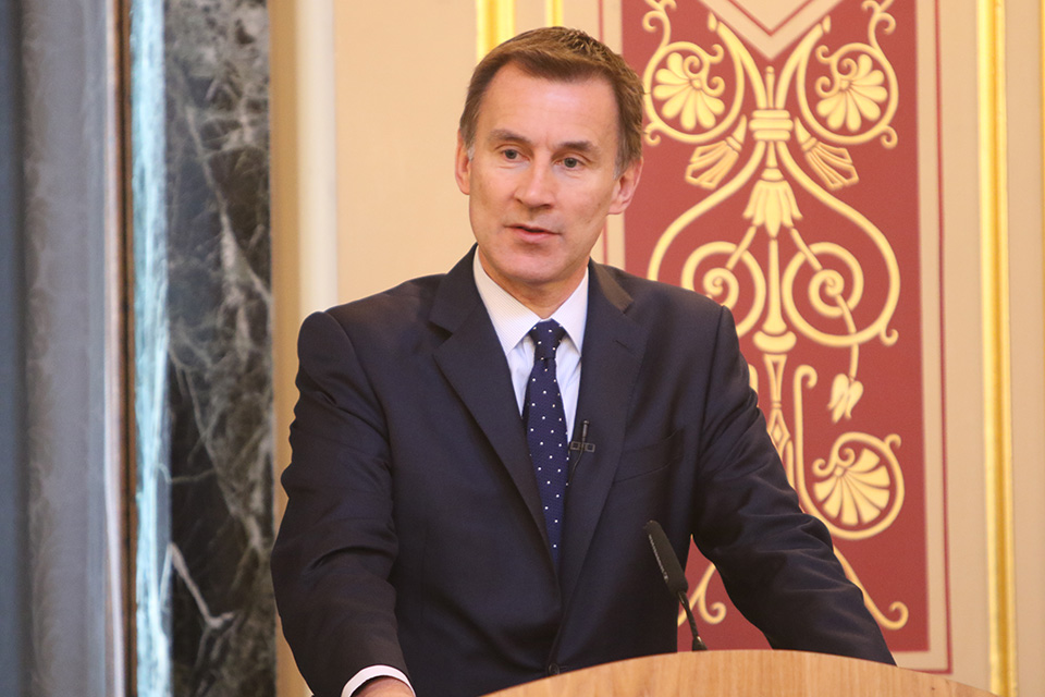 Landscape of Jeremy Hunt doing a speech