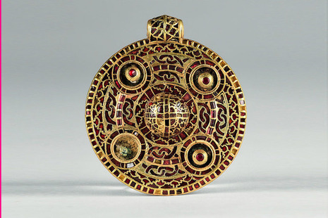 Anglo-Saxon pendant (650-700), Norwich Castle Museum & Art Gallery
