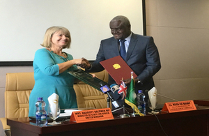 AUC Chairperson & Harriet at AU HQ - signing of MoU on AU/UK partnership