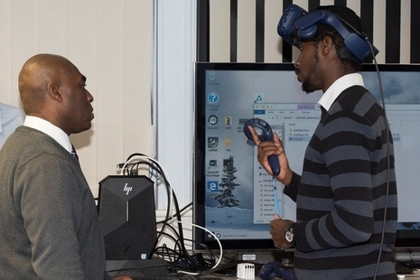 Dstl specialists set up a virtual reality collaboration