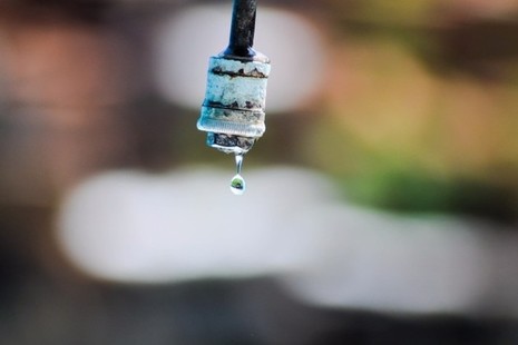 single water droplet