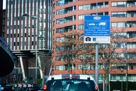 Signage denoting vehicles are entering a low-emissions zone