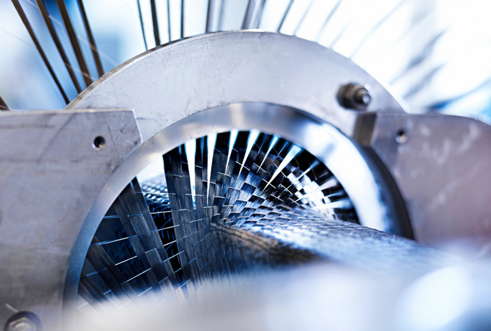 Composite carbon weaving machine - Airbus