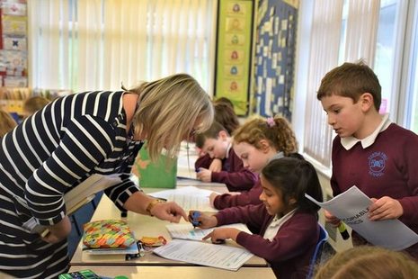 Female KS2 teacher
