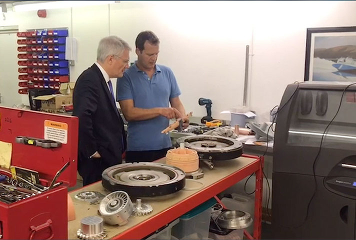 Rail minister Andrew Jones at Steamology.