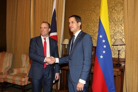 Foreign Secretary Dominic Raab shaking hands with Venezuelan interim-President Juan Guaidó