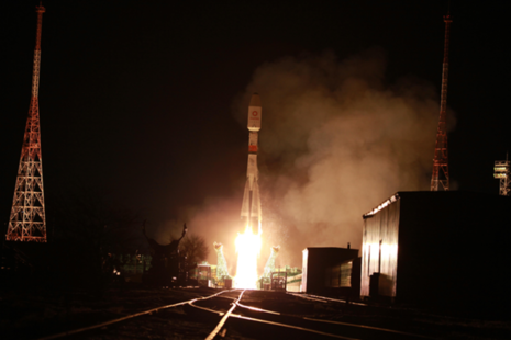 Photo of launch of OneWeb rocket.