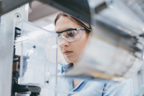 Scientist working in laboratory.