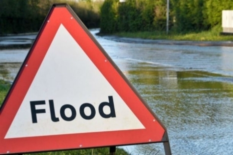 Flood road sign