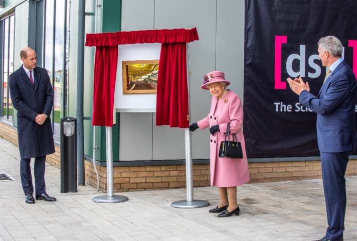 The Queen and Duke of Cambridge at Dstl