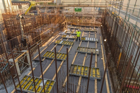 425 tonnes of concrete were poured to complete the first floor of the waste store