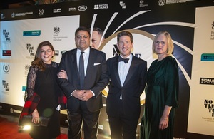 Bond in Pakistan: British High Commission, Information Ministry jointly host red carpet premiere