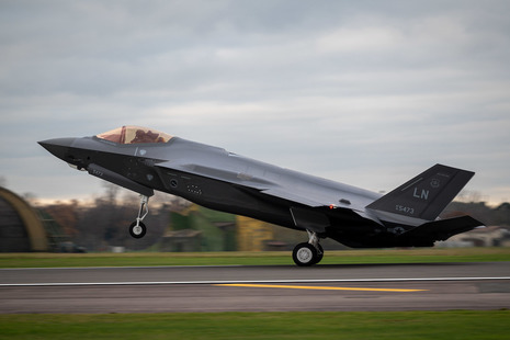 One of the first four US Air Force F-35 Lightning II aircraft, assigned to the 495th Fighter Squadron, lands at RAF Lakenheath. (US Air Force, Senior Airman Koby Saunders)