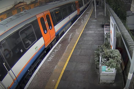 CCTV showing the train and platform involved (image courtesy of Arriva Rail London)