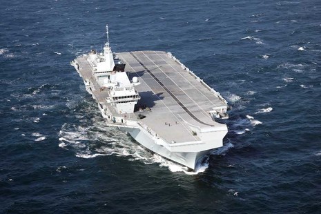 HMS Queen Elizabeth at sea