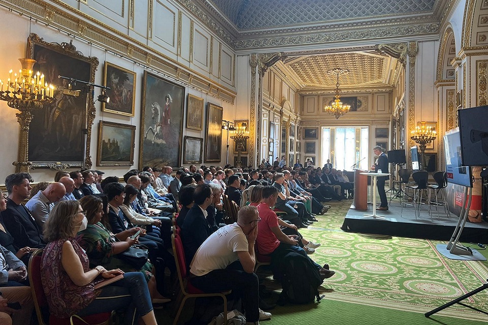 Австралийские делегаты во время своей программы London Tech Week 2022.