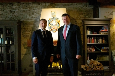 Armed Forces Minister James Heappey with Estonian Defence Minister Hanno Pevkur