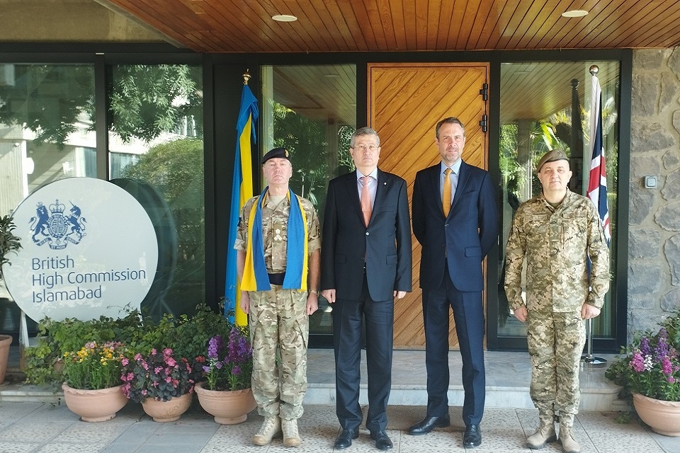 Временный поверенный в делах Великобритании встретился с послом Украины, чтобы выразить поддержку Украине