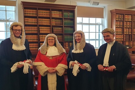 Юристы Коллегии адвокатов Северной Ирландии