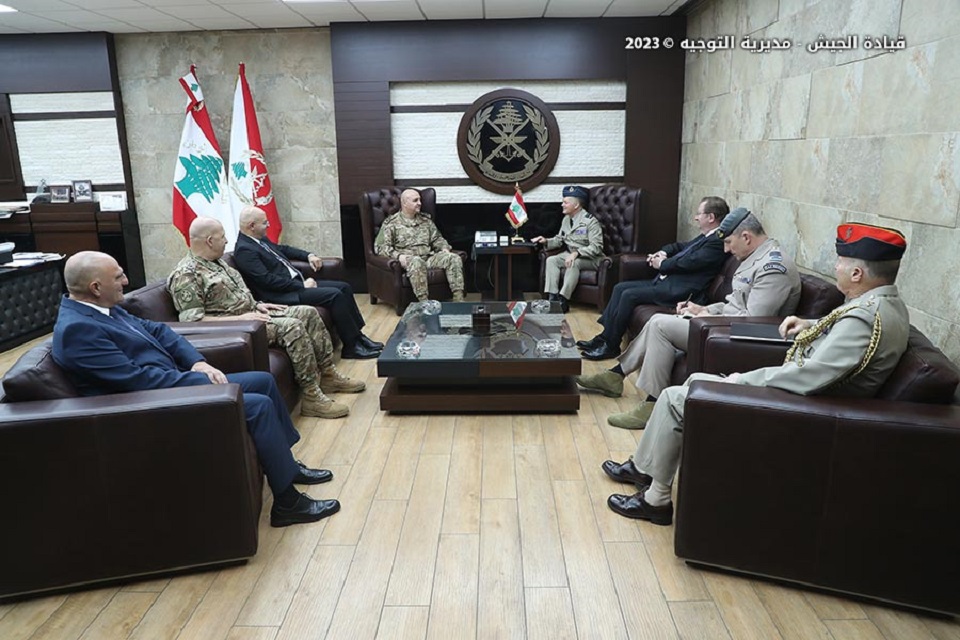 DSAME с командующим ливанской армией генералом Джозефом Ауном