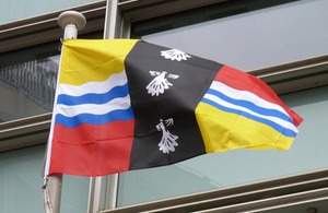 Bedfordshire flag flying outside Eland House