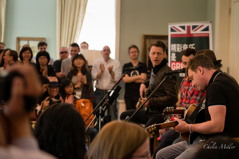 Travis performed a selection of songs at the Ambassador’s Residence to a group of 50 local music fans. 