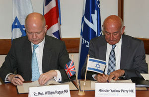 Foreign Secretary signing MoU with Israeli Science Minister Yaacov Peri