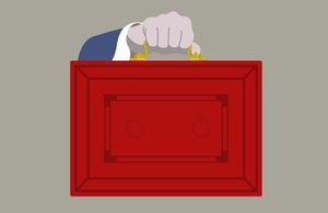 red budget box