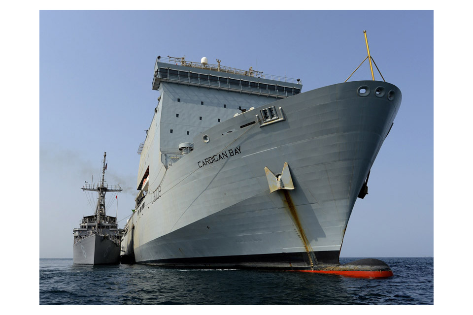 United States warship alongside RFA Cardigan Bay
