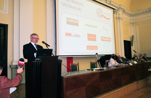 Ambassador Robin Barnett addresses the 2nd World Meeting of Polish Engineers