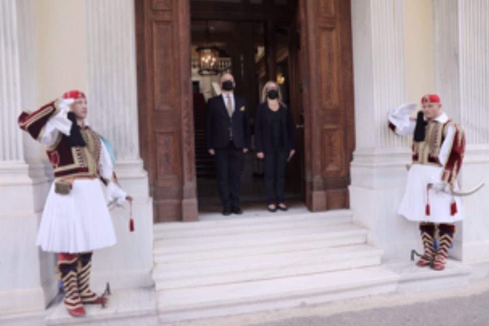 HMA вручила верительные грамоты в президентском дворце