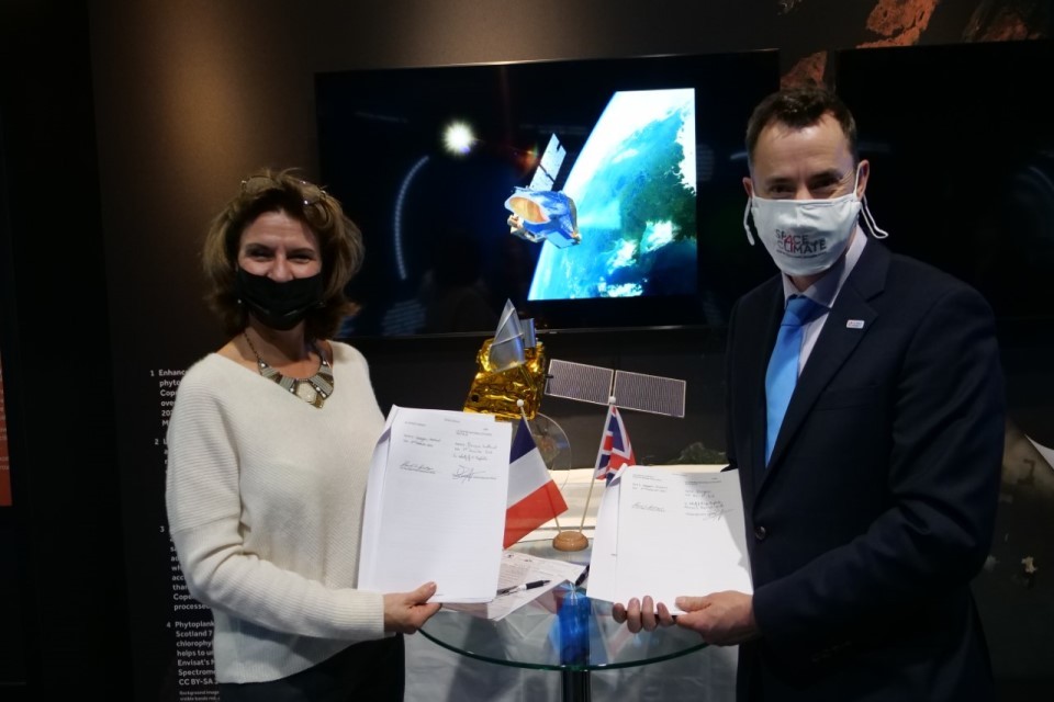 UK and France reach new agreement on climate change mission - Vimarsana News