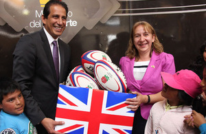 DHM Tina Hamilton and Minister of Sport José Francisco Cevallos