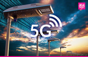 Streetlamp with 5G graphic