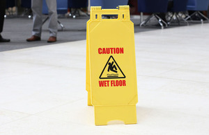 Image of 'caution - wet floor' sign