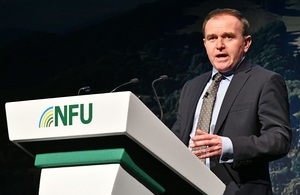 George Eustice gives the keynote political address at the 2022 NFU Conference