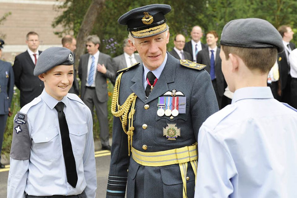 Chief of the Air Staff Air Chief Marshal Sir Stephen Dalton with Air Cadets from 1350 (Fareham and District) Squadron