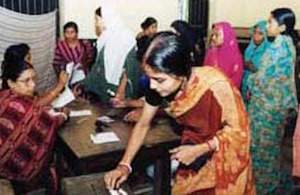 Voting women - Bangladesh