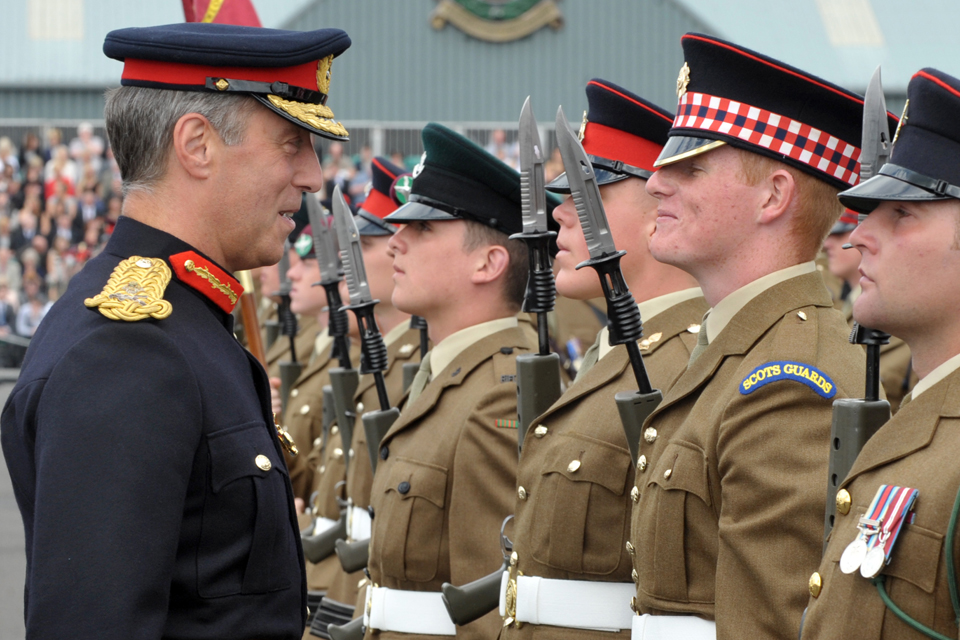 Major General Tim Radford inspects the Junior Soldiers